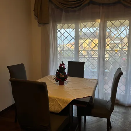 Domus 3* Rome