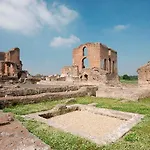 Domus לינה וארוחת בוקר